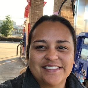 Meet your Posher, Leyla